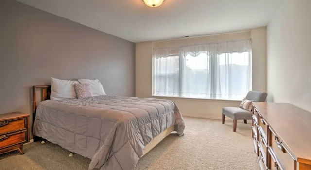 Manson Villa with Hot Tub about 1 Mi to Wineries, Buchen Sie Villa Manson Lake Chelan