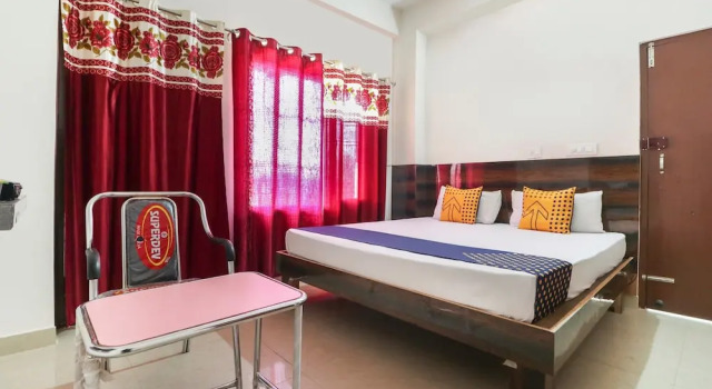 Двухместный номер Standard OYO 43300 Spring Woods Suites