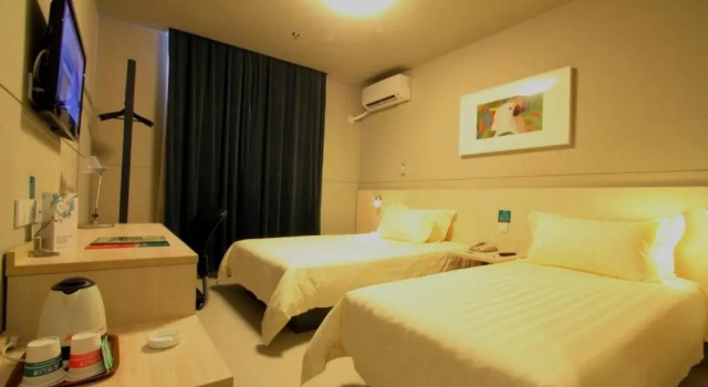 Двухместный номер Standard Jinjiang Inn Jinqueshan Road