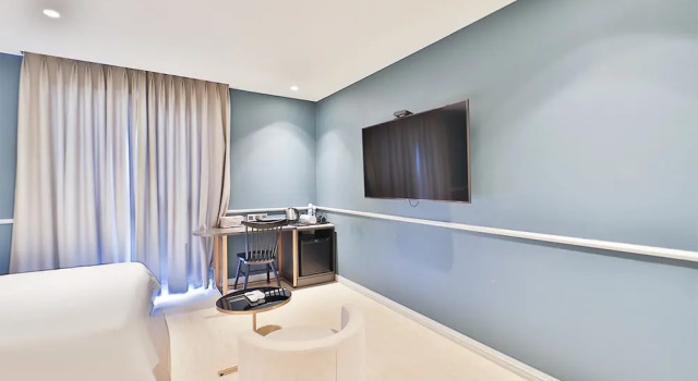 Двухместный номер Deluxe Brown Dot Hotel Ulsan Samsan