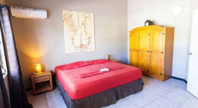 Frangipani Apartments
