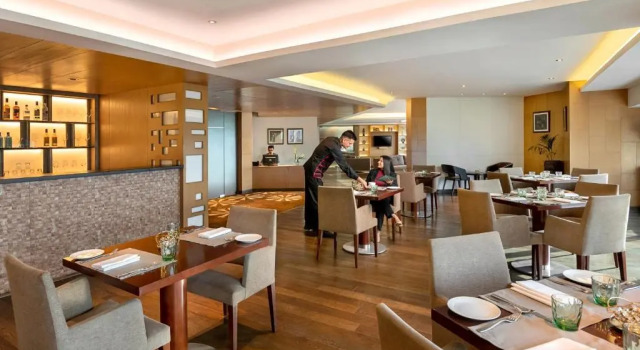 Двухместный клубный номер Standard Crowne Plaza Greater Noida by IHG
