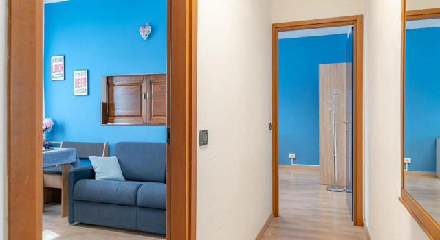 Bilocale blue relax, Book Hotel Erba 