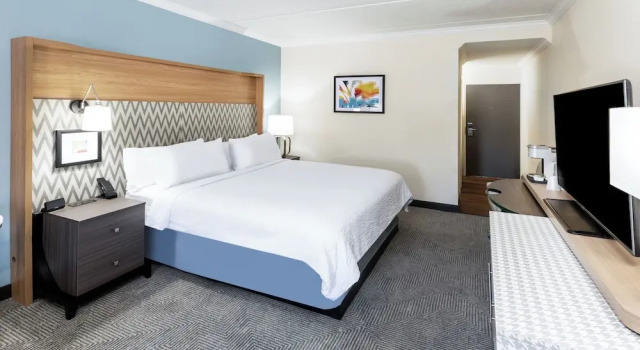 Номер Standard Holiday Inn Port Arthur - Park Central by IHG