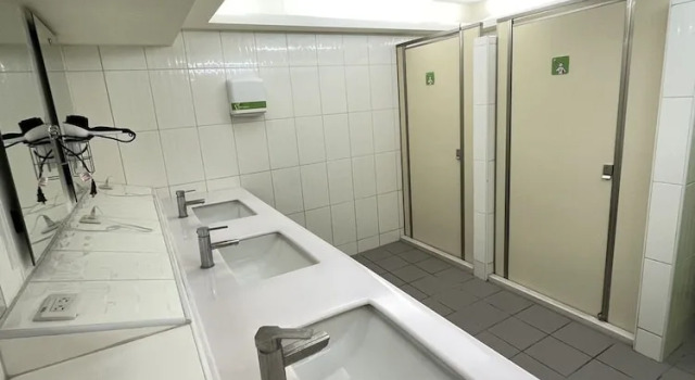 Кровать в общем номере (женский номер) Taichung Kiwi Express Hotel - Chenggong Rd