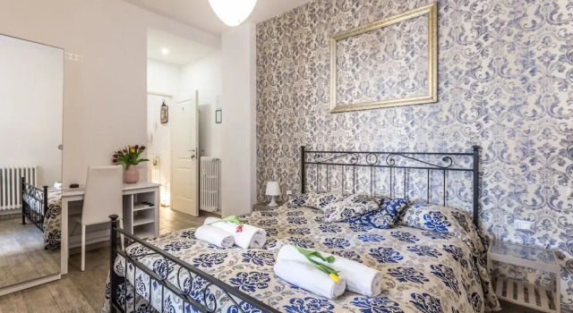Трёхместный номер Standard Central City Rooms