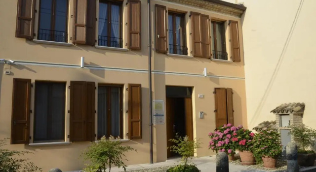 9 Muse Bed and Breakfast, Buchen Sie Hotel Canneto sull'Oglio Lombardei