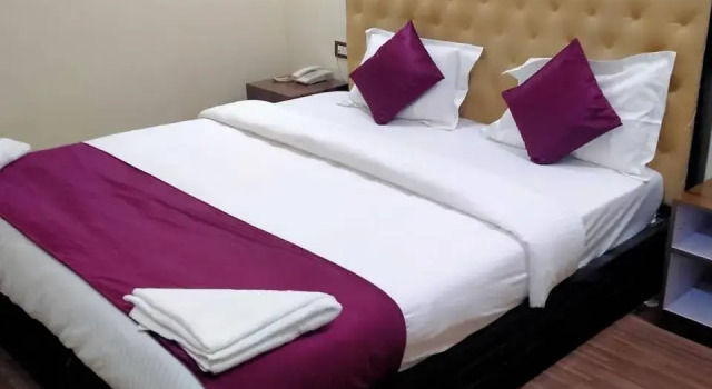 The Sky Hotel, Prenota Hotel Nerul 