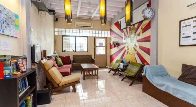 Siam Journey Guesthouse - Hostel, Забронировать Хостел Пхая Тхай Бангкок, рядом с Royal Thai Police Headquarters