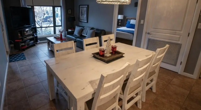 Stylish Ground Level Suite at Playa #145, Buchen Sie Hotel Kelowna British Columbia