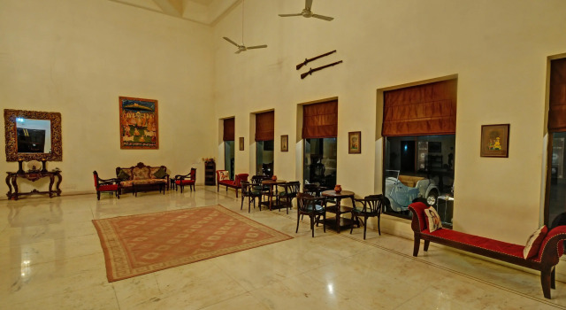 The Hadoti Palace, Bundi, Забронировать Отель Отели штата Раджастхана с питанием, Пансион