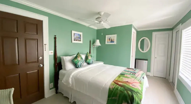 Номер Standard с балконом Authors Key West Guesthouse