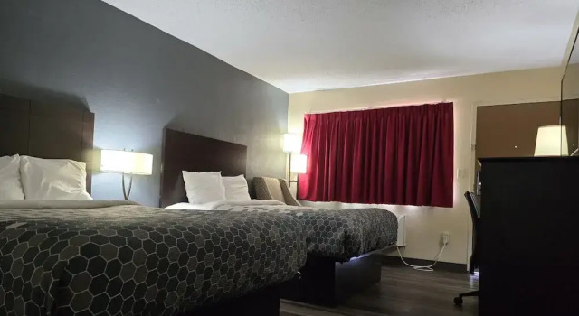Econo Lodge Inn & Suites Mason City - Clear Lake, Varaa Mini-hotelli Mason City Iowa