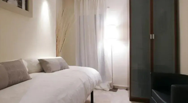 Friendly Rentals Merce, Забронировать Отель Барселона провинция Барселона, рядом с Приход Св. Августина