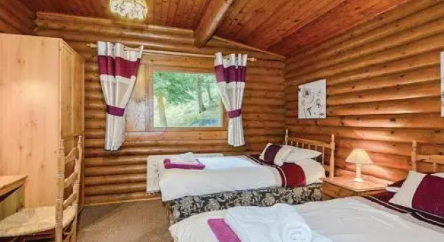 Penllwyn Lodges