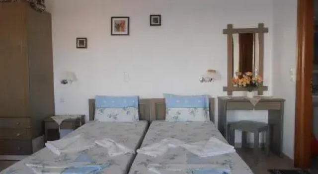 Iliovasilema, Prenota Hotel Hotel a Schinoussa con parcheggio, Parcheggio