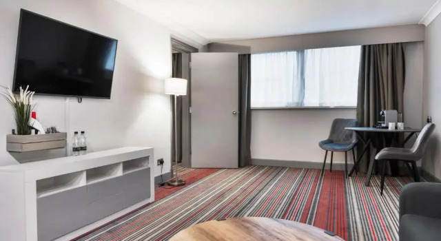 Люкс Park Inn by Radisson Cardiff City Centre