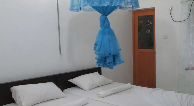 Travel Lodge Lake View Tourist Resort, Забронировать Курортный отель Курортные отели Анурадхапура, Курортный отель