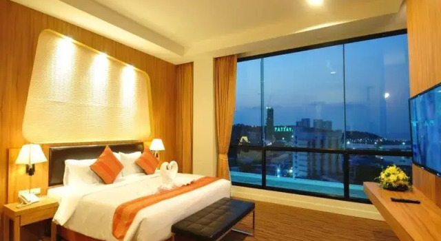 Люкс VC Hotel (SHA Extra Plus)