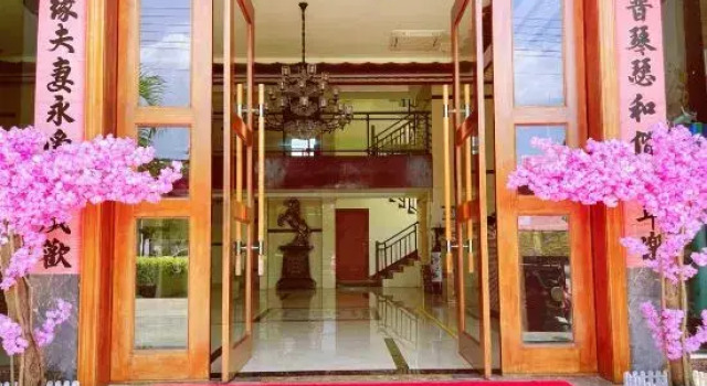 Jiulixiang Holiday Hotel