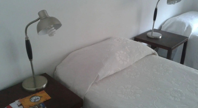 BA Stop Hotel House