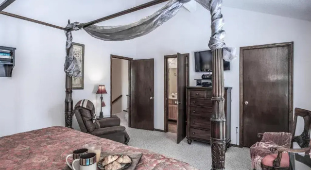 Pinon Park B22, 3 BRs, Pool Table, Fireplace, WiFi, Sleeps 8
