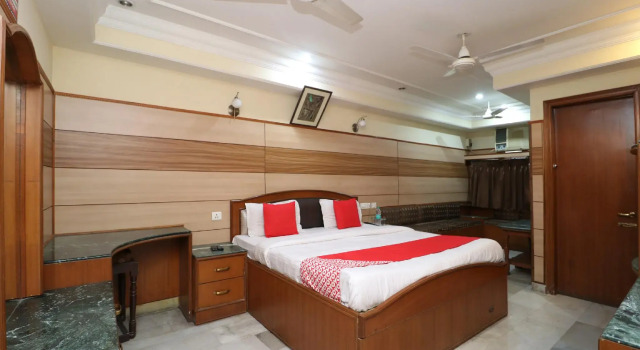 Люкс Standard HOTEL O Vivek International Hotel