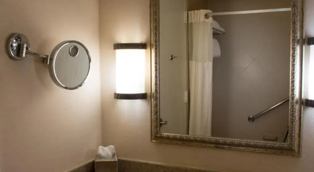Полулюкс Wyndham Midland Downtown