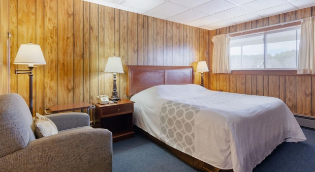 Одноместный номер Deluxe Knob Hill Motor Lodge