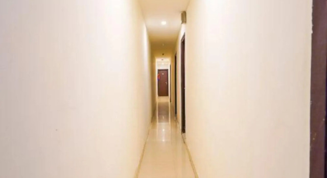 OYO 62582 Hotel Sunshine