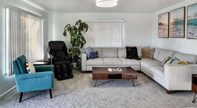 Quaint Mid-century Cottage by the Coast, Book Vacation Home Ventura Central Coast California
