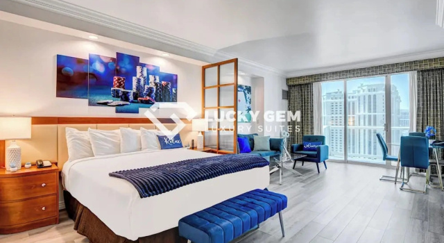 Четырёхместный люкс Luxury с балконом и с видом на город Lucky Gem Penthouse Suites at MGM Signature
