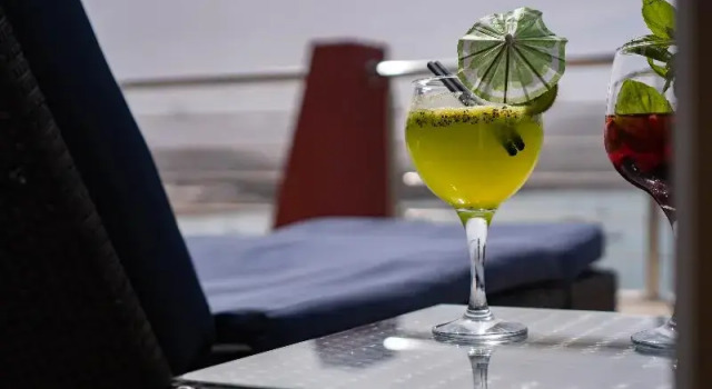 Апартаменты с видом на воду Blue Marlin Hotel