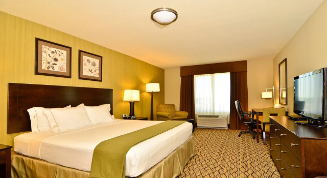 Двухместный номер Standard Holiday Inn Express & Suites - Williston by IHG