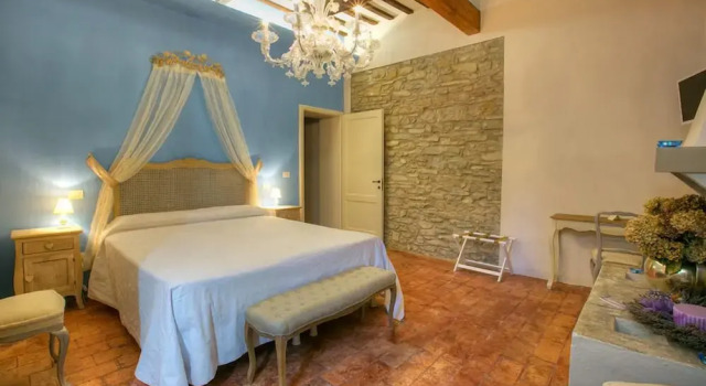 Трёхместный номер Luxury Corte San Ruffillo-Azienda Agrituristica