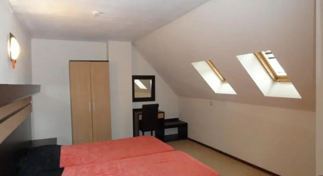Hotel Byalo More, Buchen Sie Hotel Banite Smoljan