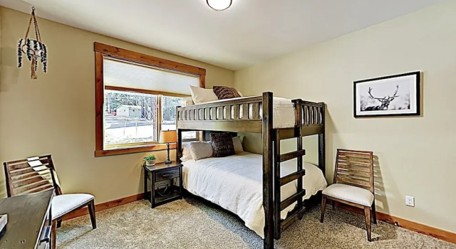 New Listing! Stylish All-season Oasis, Near Slopes 3 Bedroom Home