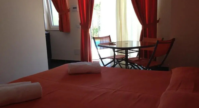 B&B Il Girasole, Book Bed and Breakfast Hotels in Sicily with a Pool, Swimming Pool
