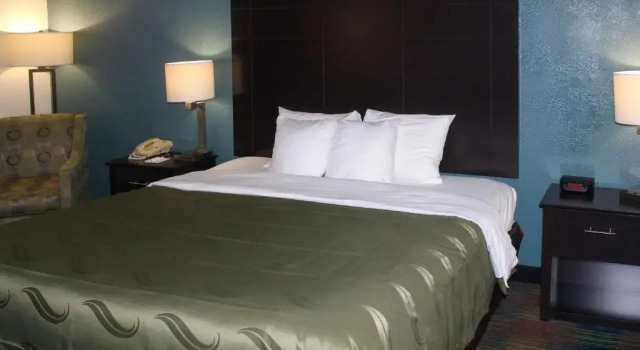 Номер Standard Quality Inn North Vernon