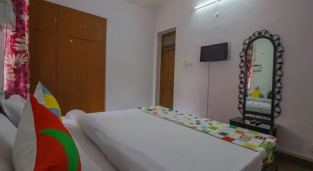 OYO 16923 Home Graceful Studio Miramar, Varaa Hotelli Panaji Pohjois-Goa