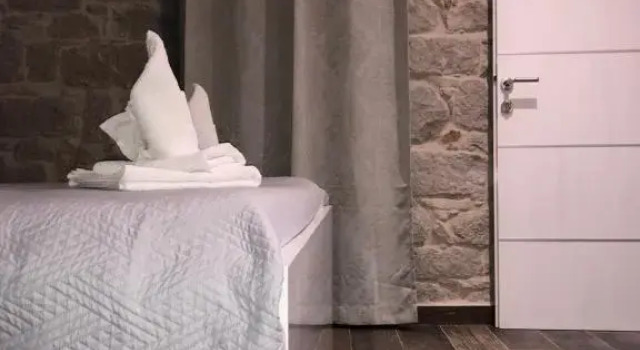 Elegant Residence Rooms, Prenota Hotel Splitska 