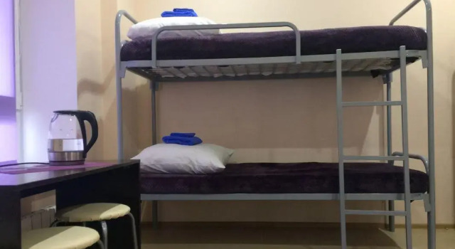 Кровать в общем номере Арт-хостел