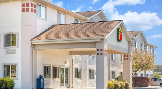 Super 8 by Wyndham West Middlesex/Sharon Area, Reserva ahora Hotel Hermitage Pensilvania