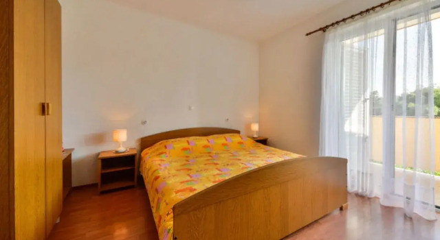 Apartment Lucija Aeschi bei Spiez 16011, Rezerwuj Apartament Hotele w Kvarner Islands z parkingiem, Parking