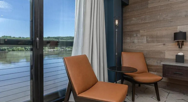 Номер Standard с видом на реку Ghost Light Inn