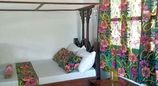 Mpole Bungalows
