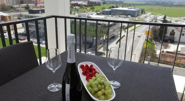 Семейный номер Standard с балконом Hotel Kras