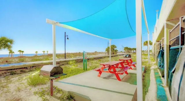 Sea Breeze 1010 Penthouse