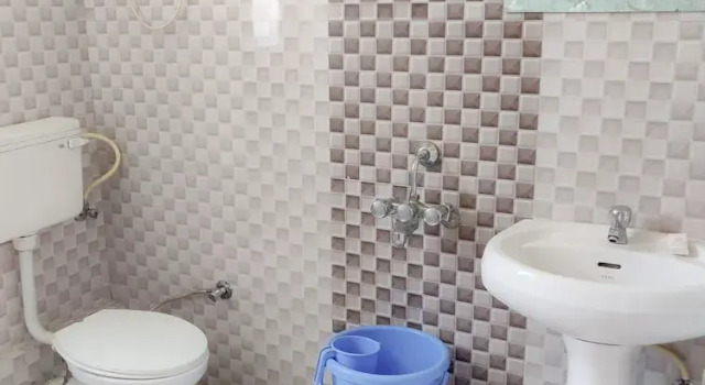 Семейный номер Standard Hotel Amit - 5 Mins Drive to Airport
