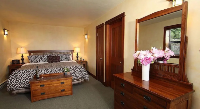 Номер Standard с балконом Elk Cove Inn & Spa